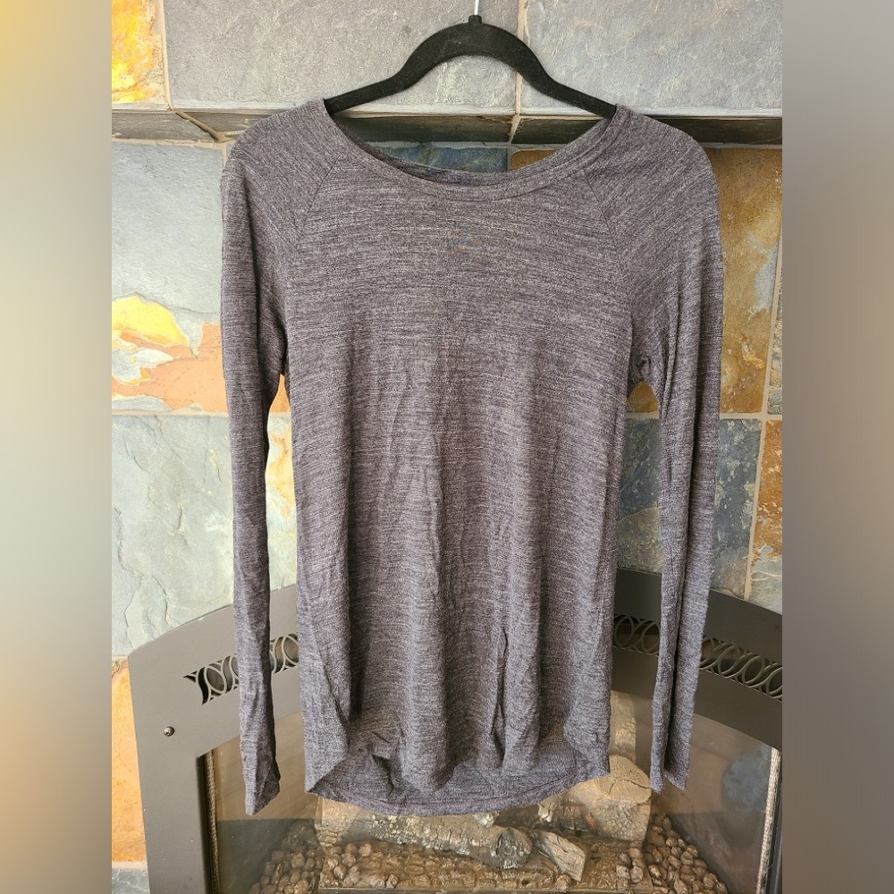 Vince charcoal grey basic scoop neck long sleeve tee size XS